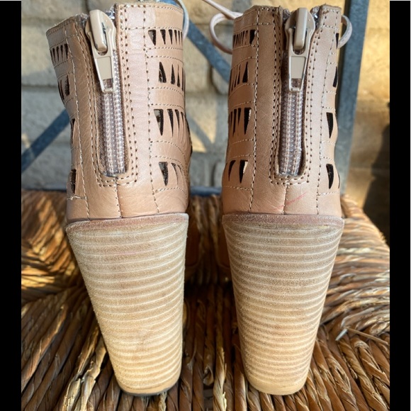Jeffrey Campbell Nude Rodillo Wedges Pumps - Picture 5 of 10